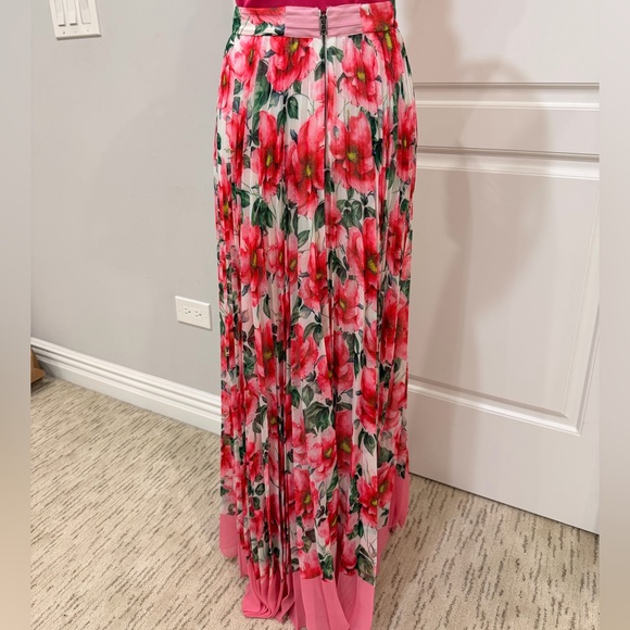 Alice + Olivia Katz Floral Pleated Maxi Skirt - Picture 5 of 7